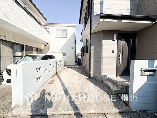 敷地内に駐車スペースがあると、日々の暮らしのをスムーズに運ぶ事が出来ます。