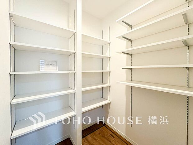 住まいの快適性を左右する収納は欲しい場所に使い勝手のよい収納を確保しています。