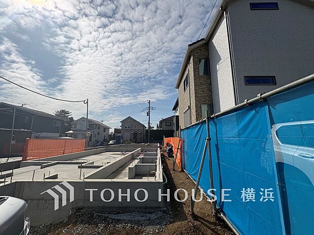 街並み全体のデザインへの拘りと充実した設備はきっとご満足いただける筈。(2026年3月撮影)