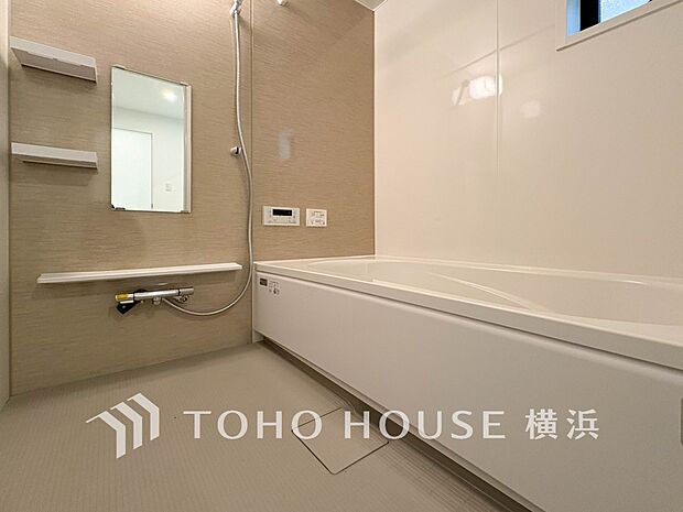 すっきりとした清潔感が感じられ、心身をリフレッシュできる寛ぎを深めてくれるスペースです。