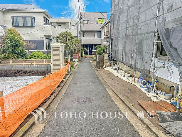 生活利便に優れた住環境に立地し、ゆとりある生活が送れます。(2026年3月撮影)