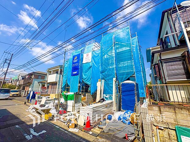 十分な広さのカースペースは、お車2台分の広さがあります。（2026年3月撮影）