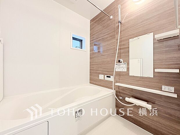 すっきりとした清潔感が感じられ、心身をリフレッシュできる寛ぎを深めてくれるスペースです。