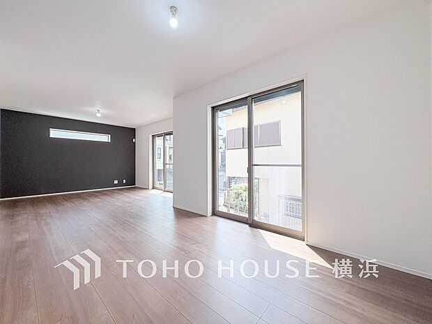 ここはみんなが集い、食事と楽しい会話が始まるスペース。