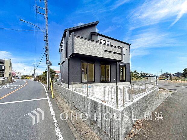 暖かな陽光と爽やかな風がハーモニーを奏でる上質な空間を愉しむ暮らし。