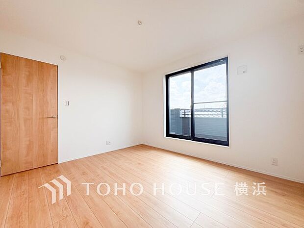 収納スペースもあり、生活しやすい居住スペースです。