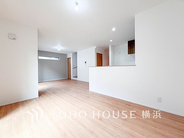 対面キッチンでリビングのご家族と会話を楽しみながらお料理できます。