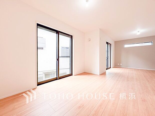 開放感あるリビングダイニング。ご家族とのんびりしたひと時を過ごせますね。