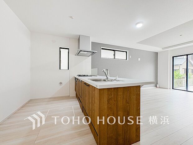 集いの場、憩いの場としての快適性を求めたやすらぎの空間です。