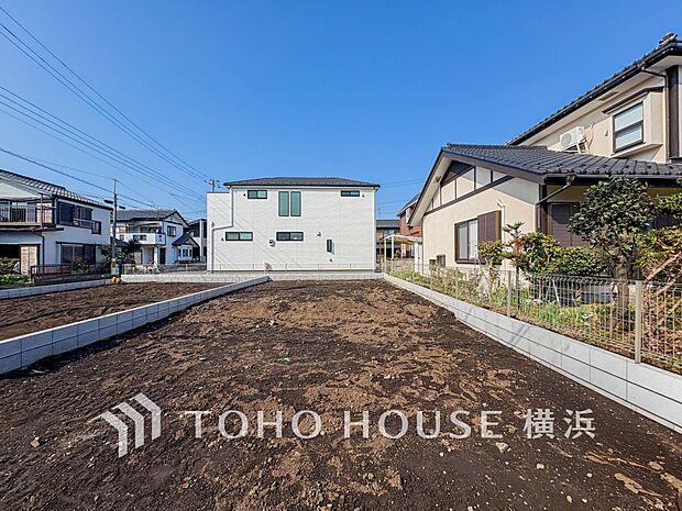 美しい街並みと穏やかな住環境でやすらぎの暮らしを叶えます。（2026年3月撮影）