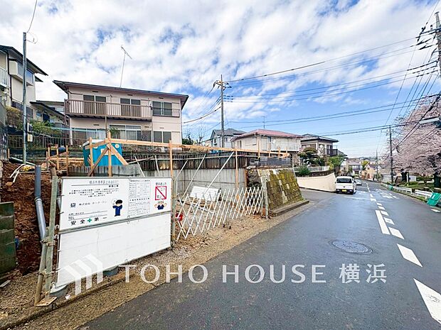 街と住まいが心地よい暮らしを演出します。(2026年4月撮影)