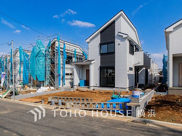 敷地内に駐車スペースがあると、日々の暮らしのをスムーズに運ぶ事が出来ます。