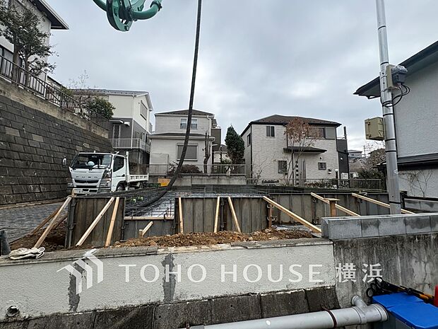 暖かな陽光と爽やかな風がハーモニーを奏でる上質な空間を愉しむ暮らし。（2026年3月撮影）