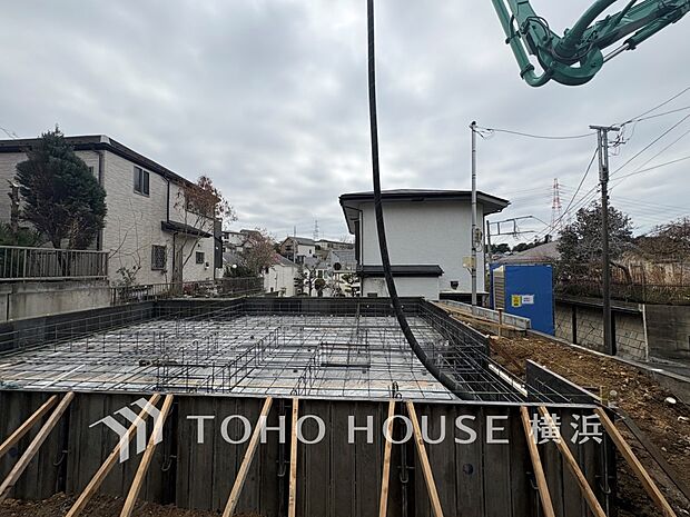 快適さや豊かさはもちろん、未来まで考えた家造りをテーマに建築されます。（2026年3月撮影）