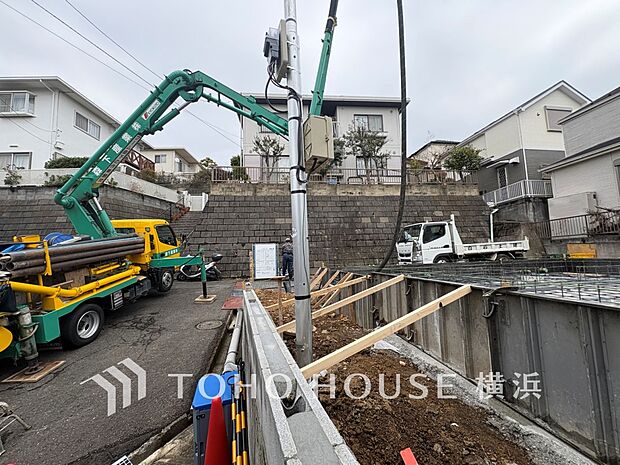 四季折々の変化を楽しめる心地よい場所となりそうなロケーションです。（2026年3月撮影）