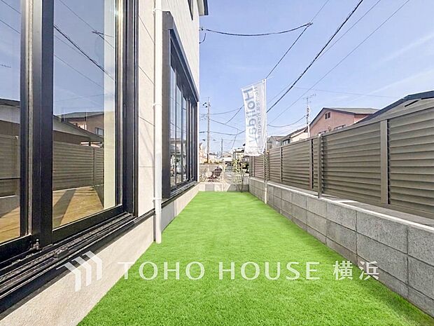 毎日の暮らしの中に癒しを与えてくれるお庭スペース。