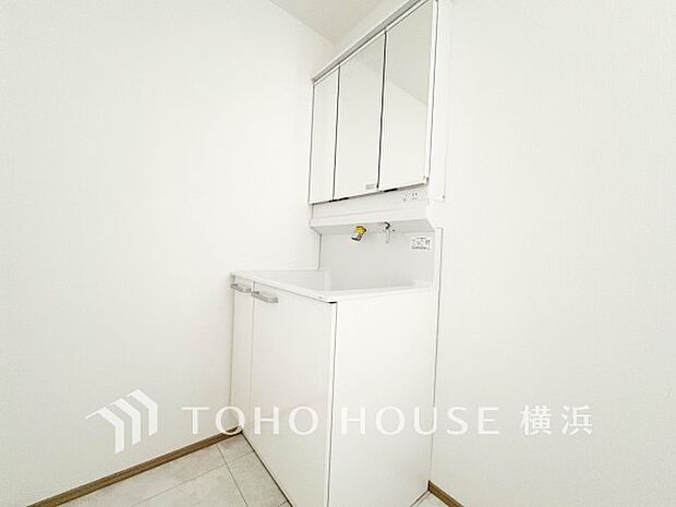 ご家族の1日が始まり、1日の終わりを締めくくる洗面空間。