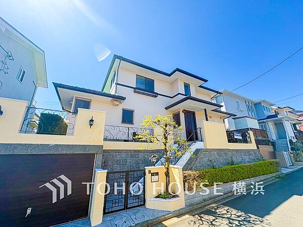 生活利便に優れた住環境に立地し、ゆとりある生活が送れます。