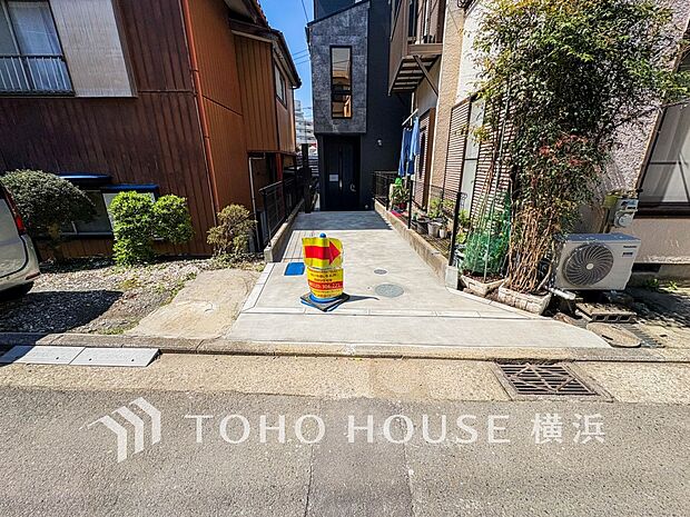 敷地内に駐車スペースがあると、日々の暮らしのをスムーズに運ぶ事が出来ます。