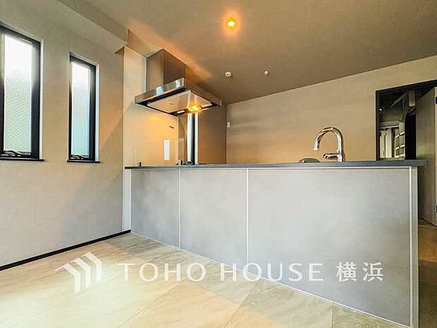 ご家族やお客様との時間など、多くの時を刻む空間。