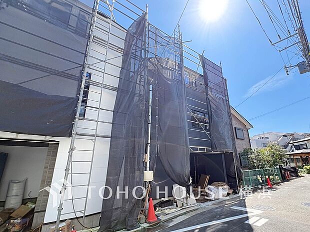 表現された空間は豊かな光と風を纏い、暮らしの時間を豊かにしてくれます。（2026年4月撮影）