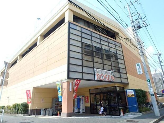 そうてつローゼン十日市場店　700m　早朝から深夜までと営業時間が長く、幅広いライフスタイルの方々の生活をサポートしてくれます。 