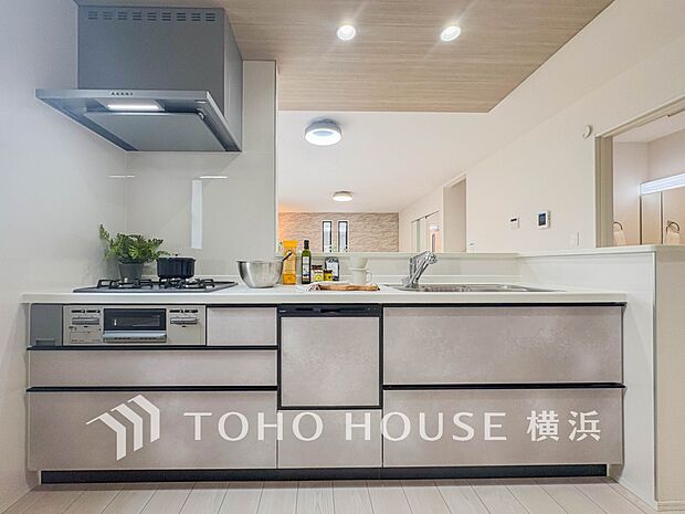 快適な日常を支える機能性と強さがひとつになったキッチンです。