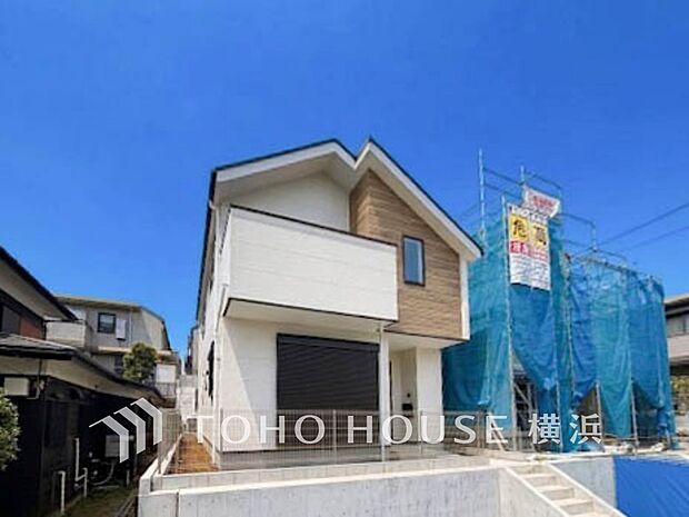 時間のゆとりと空間、爽やかな陽光がもたらす光と風を贅沢なまでに感じる暮らしが始まります。