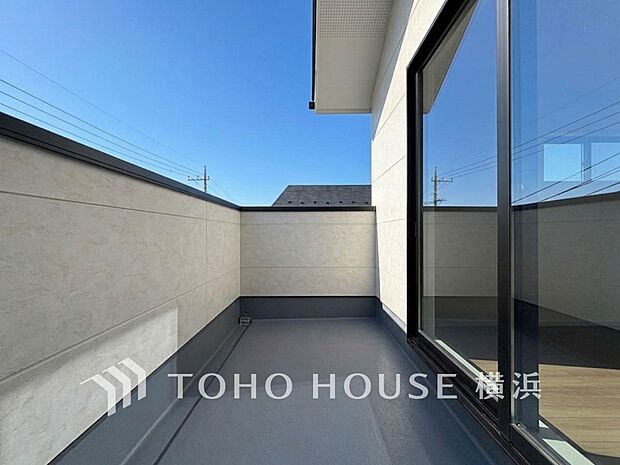 お部屋にも爽やかな風と暖かく柔らかな日差しが差し込み、毎日の暮らしを豊かに彩ります。
