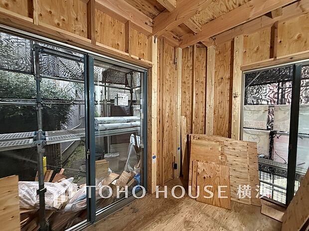 通風・採光にも優れ、心地よい光と風があふれています。プライベートな自分時間を快適に過ごせるお部屋。