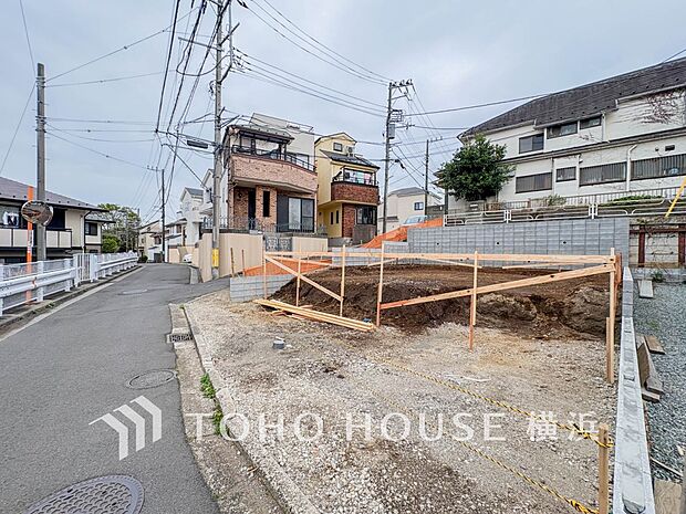 『快適』は家と街と環境が調和した時に訪れると改めて感じさせてくれます。（2026年4月撮影）