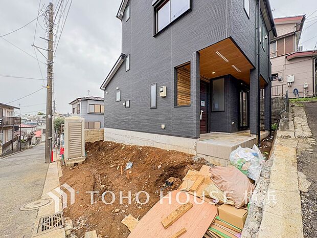 敷地内に駐車スペースがあると、日々の暮らしのをスムーズに運ぶ事が出来ます。