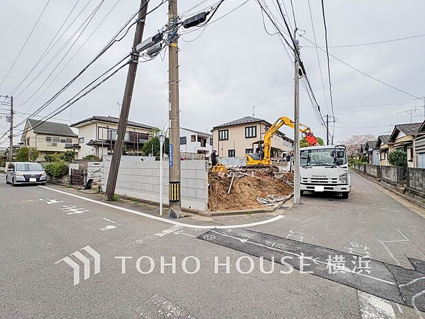 表現された空間は豊かな光と風を纏い、暮らしの時間を豊かにしてくれます。（2026年4月撮影）