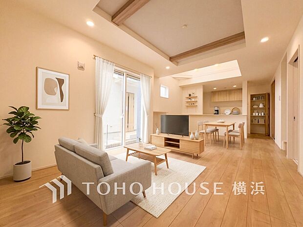 ご家族やお客様との時間など、多くの時を刻む空間。(家具・装飾品はAI加工です)