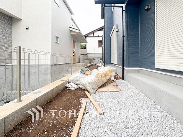 毎日の暮らしの中に癒しを与えてくれるお庭スペース。