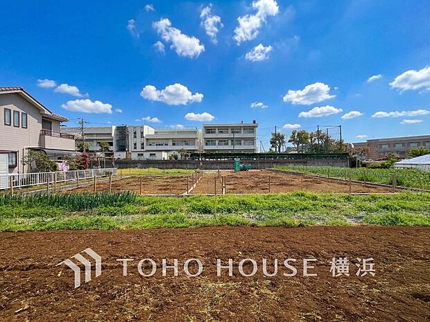 街並み全体のデザインへの拘りと充実した設備はきっとご満足いただける筈。（2026年4月撮影）