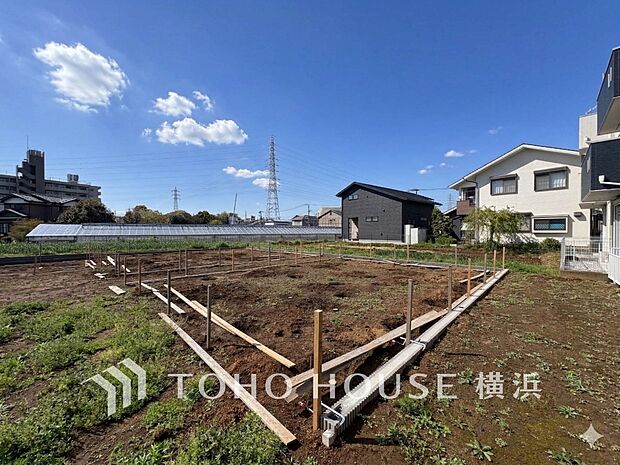 快適さや豊かさはもちろん、未来まで考えた家造りをテーマに建築されます。（2026年4月撮影）