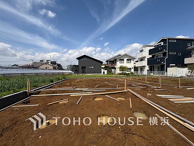 街並み全体のデザインへの拘りと充実した設備はきっとご満足いただける筈。（2026年4月撮影）