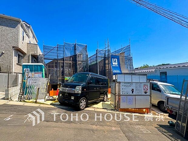 美しい街並みと穏やかな住環境でやすらぎの暮らしを叶えます。（2026年4月撮影）