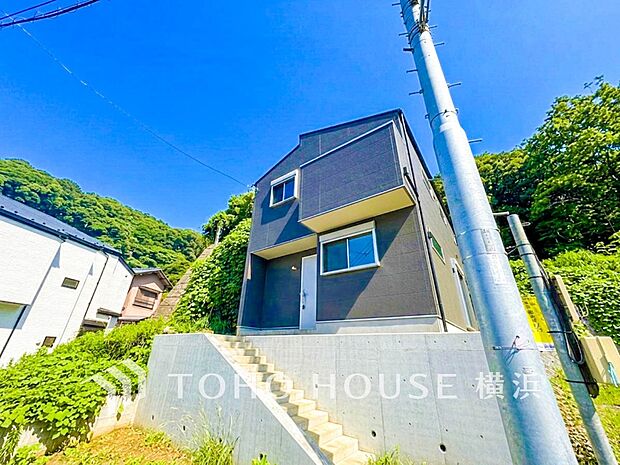 時間のゆとりと空間、爽やかな陽光がもたらす光と風を贅沢なまでに感じる暮らしが始まります。