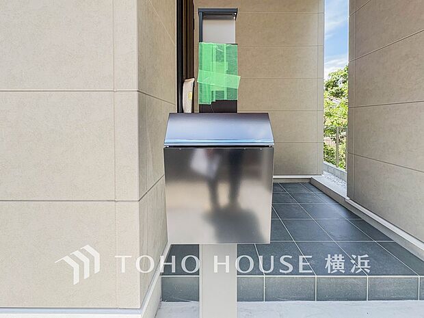 宅配ボックスがあると再配達依頼する必要がないので時間を有効に使えます。