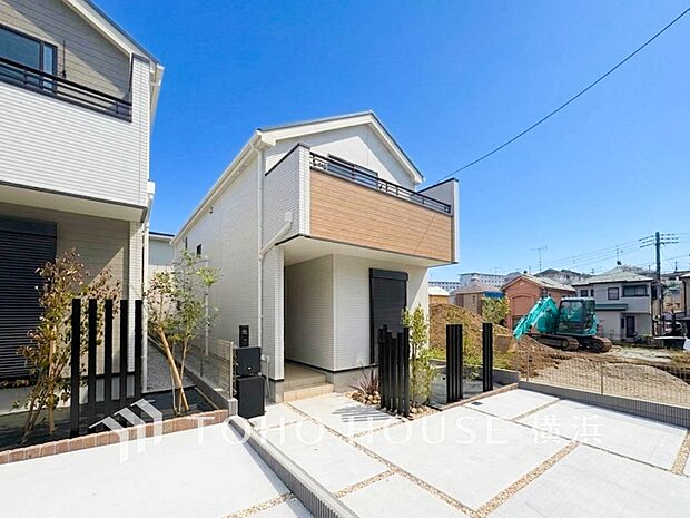 生活利便に優れた住環境に立地し、ゆとりある生活が送れます。