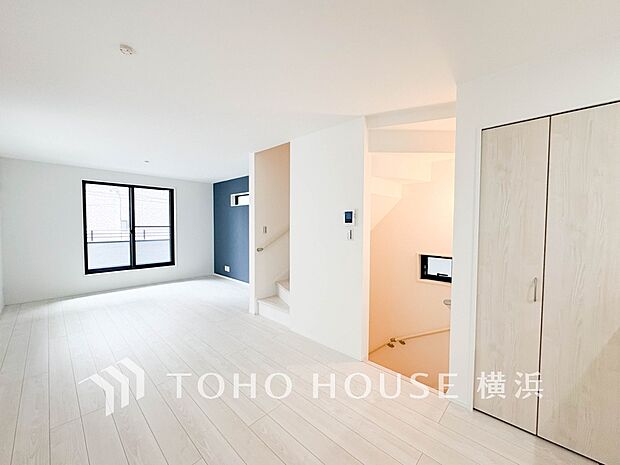 家族と過ごす時間を大切にしたい方にぴったりの明るくゆとりある住空間です。