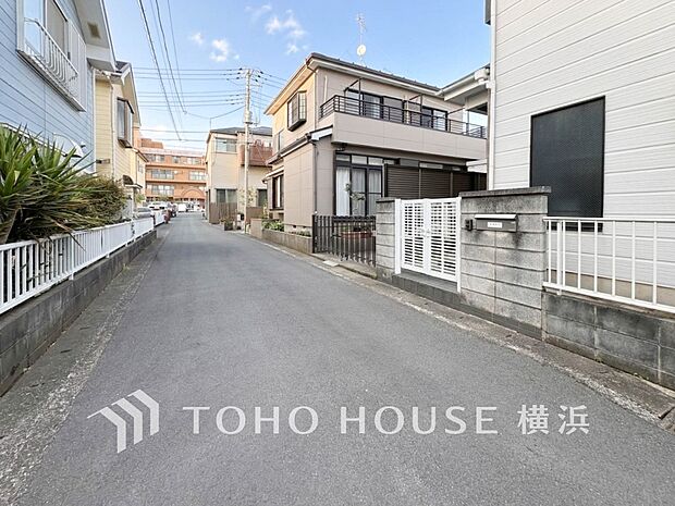 子育て環境、生活利便に優れた住環境に立地し、ゆとりある生活が送れます。（2026年4月撮影）