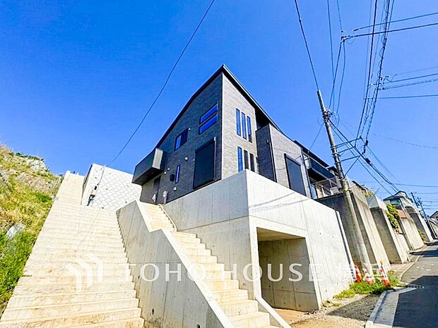 子育て環境、生活利便に優れた住環境に立地し、ゆとりある生活が送れます。