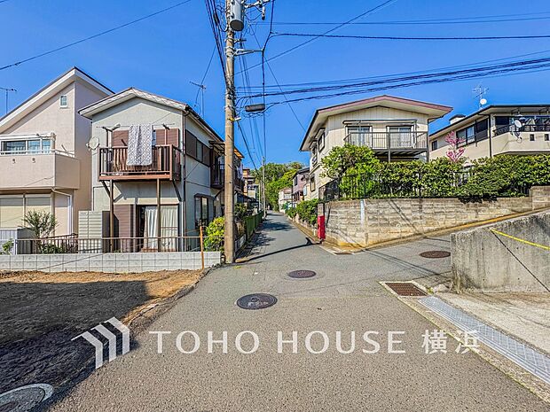 生活利便に優れた住環境に立地し、ゆとりある生活が送れます。(2026年4月撮影)