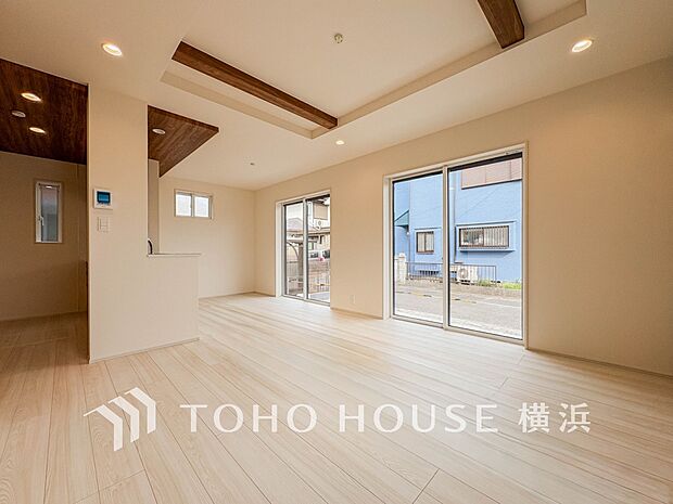 家族と過ごす時間を大切にしたい方にぴったりの明るくゆとりある住空間です。