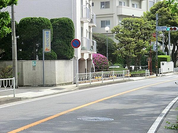 関谷クリニック　650m　地域の方に信頼される、街の頼れるクリニック。