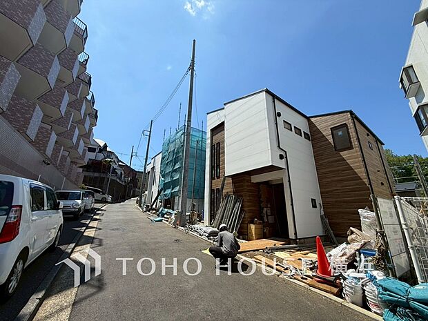 表現された空間は豊かな光と風を纏い、暮らしの時間を豊かにしてくれます。