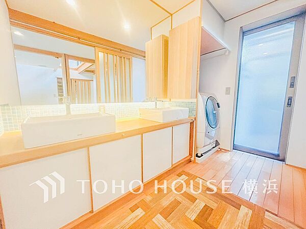 一日の始まりと終わりを心地よく演出してくれる、多彩な機能が備えられたパウダールーム。
